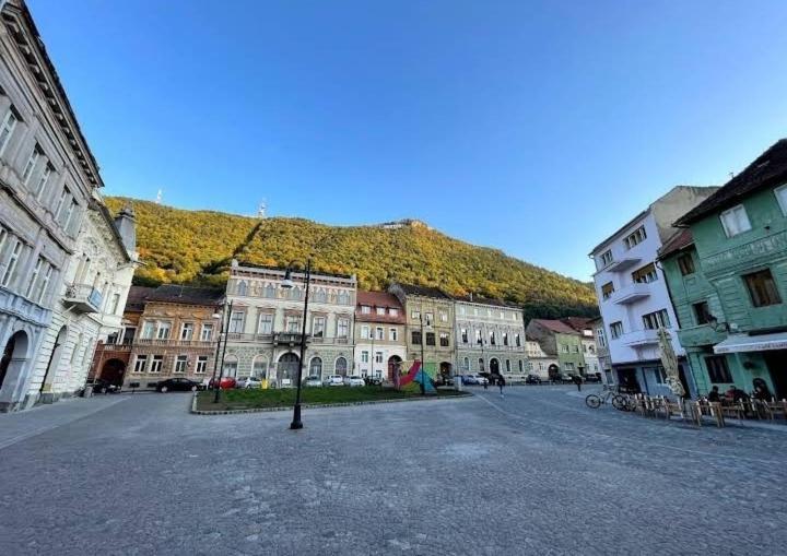 Piata Sfatului Pietonal Apartment บราชอฟ ภายนอก รูปภาพ