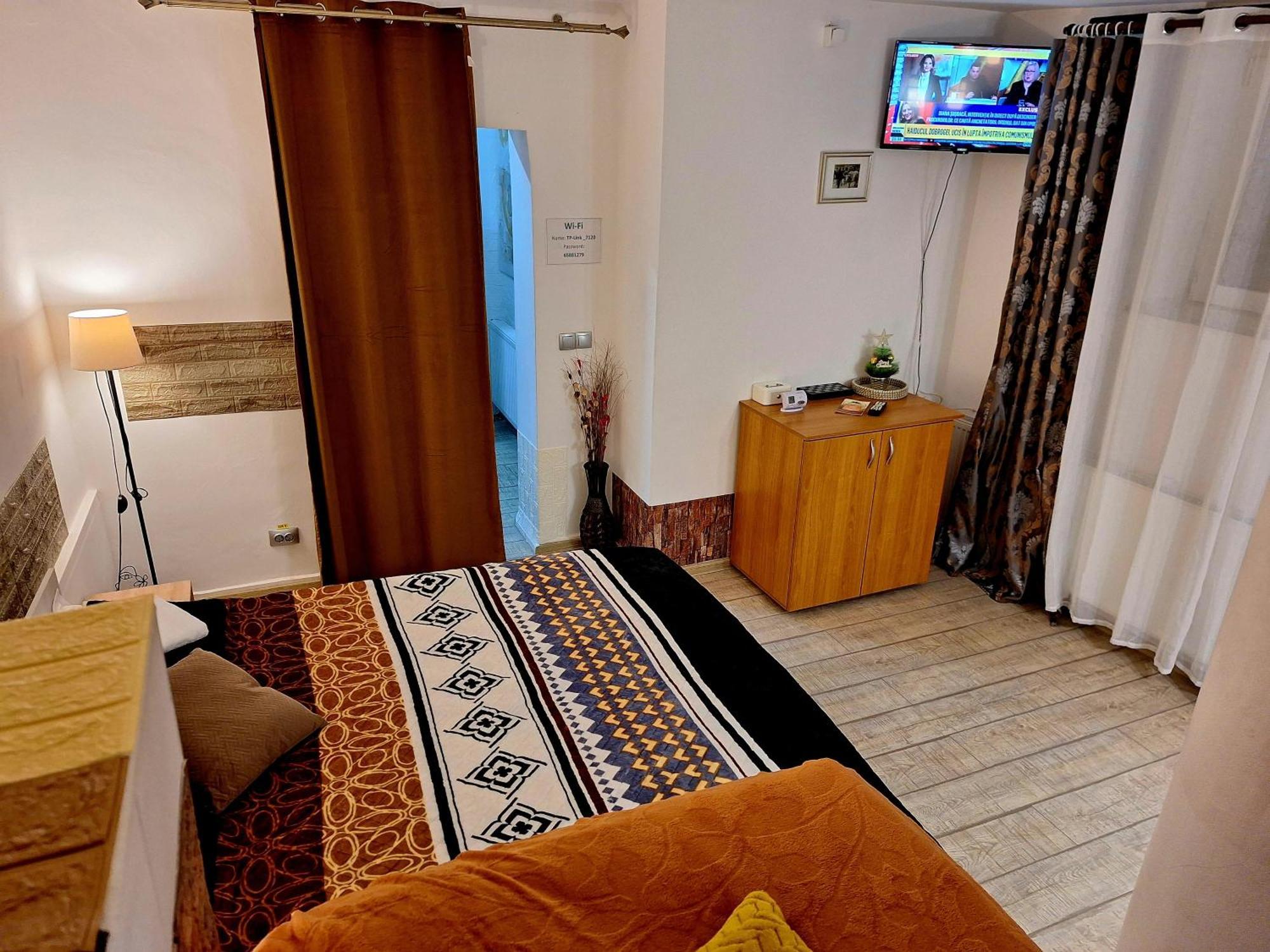 Piata Sfatului Pietonal Apartment บราชอฟ ภายนอก รูปภาพ