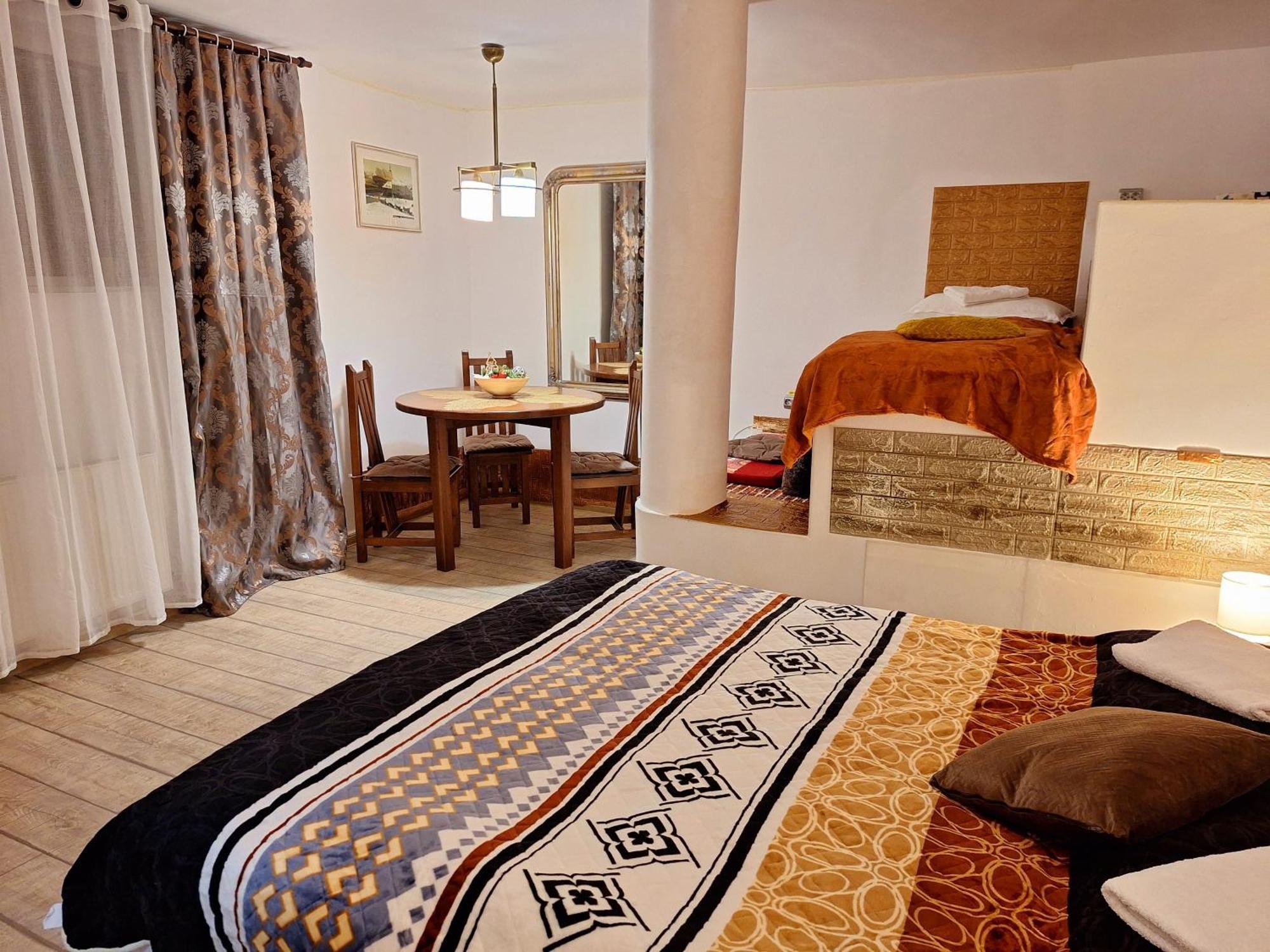 Piata Sfatului Pietonal Apartment บราชอฟ ภายนอก รูปภาพ