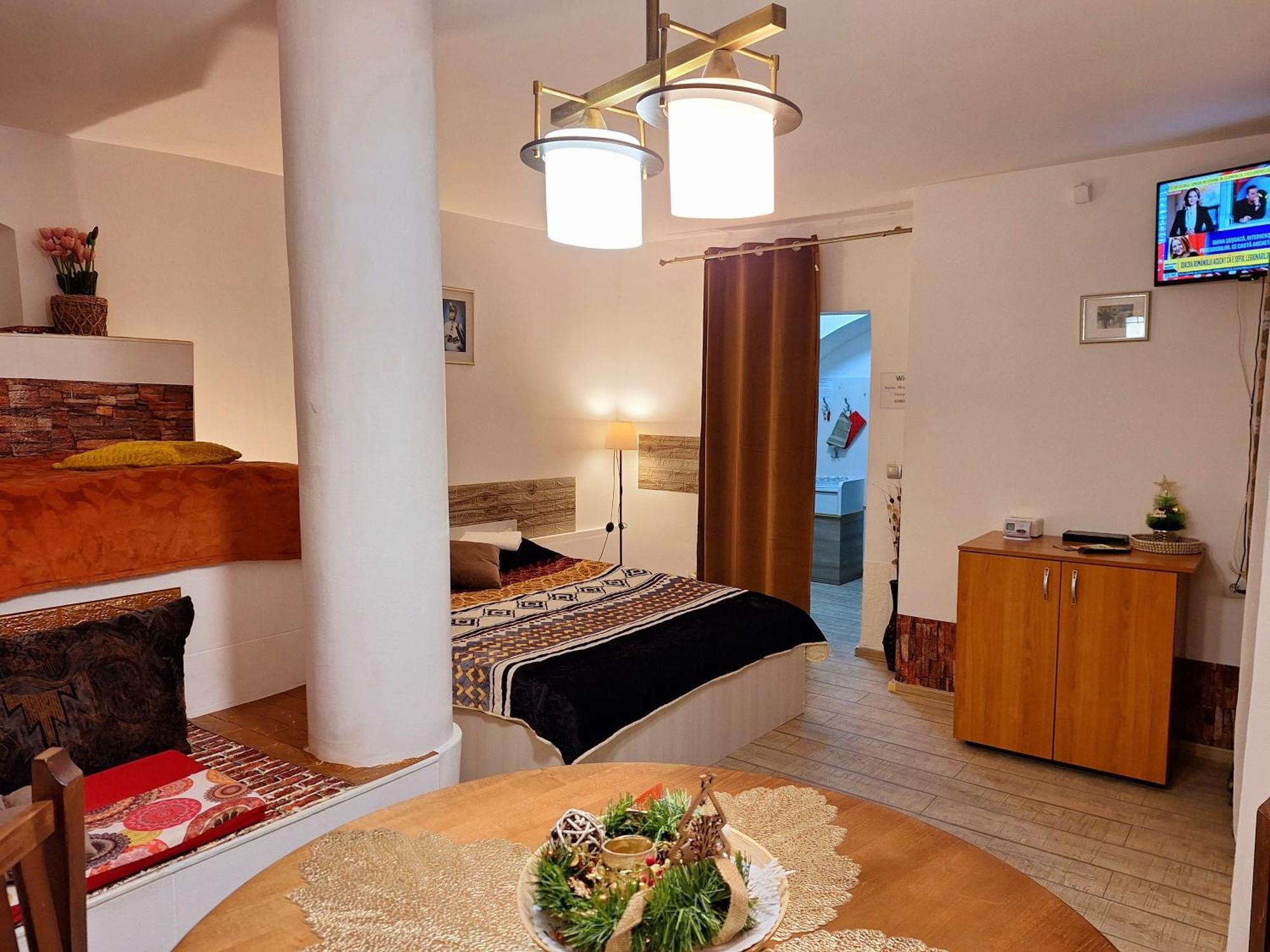 Piata Sfatului Pietonal Apartment บราชอฟ ภายนอก รูปภาพ
