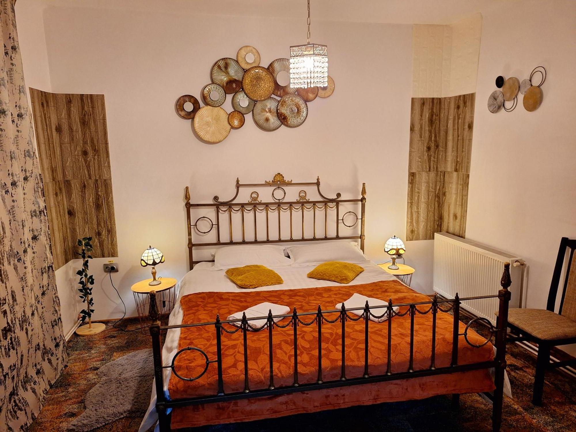 Piata Sfatului Pietonal Apartment บราชอฟ ภายนอก รูปภาพ